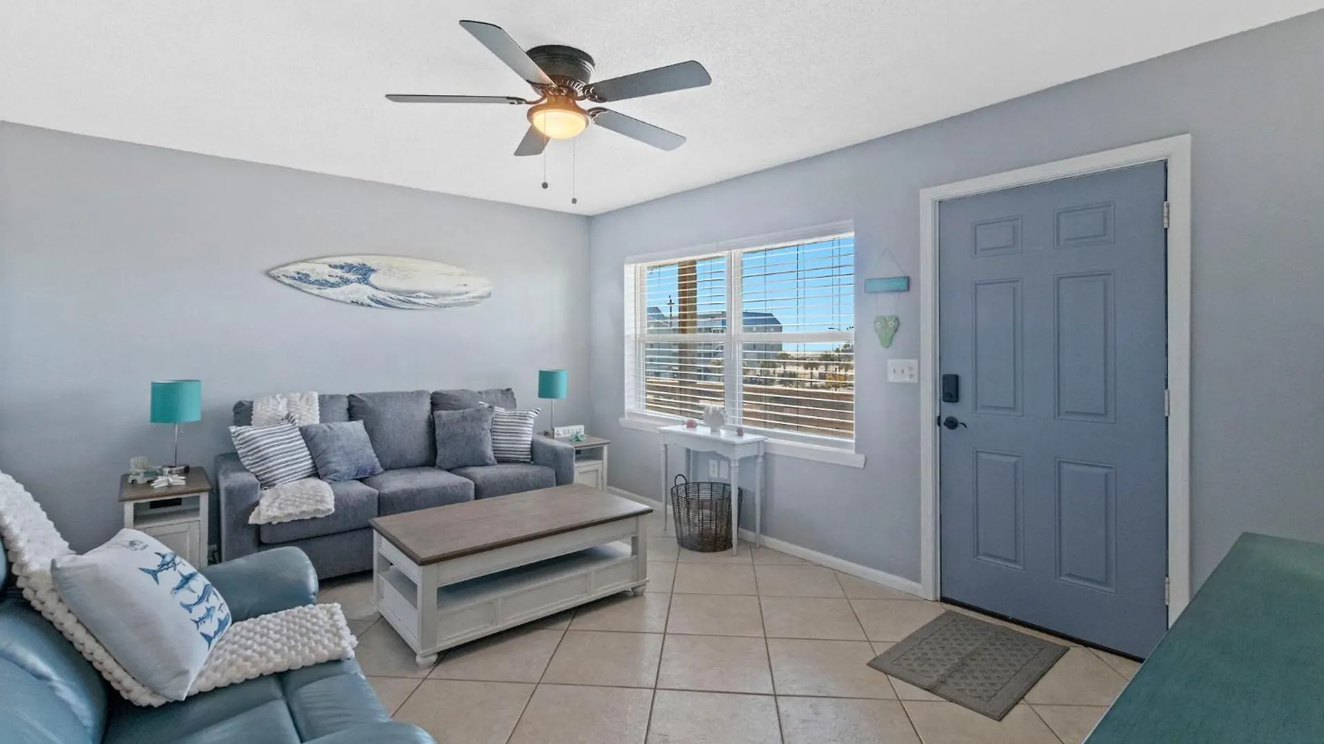 2br Retreat With Pool, Near And The Hangout *
