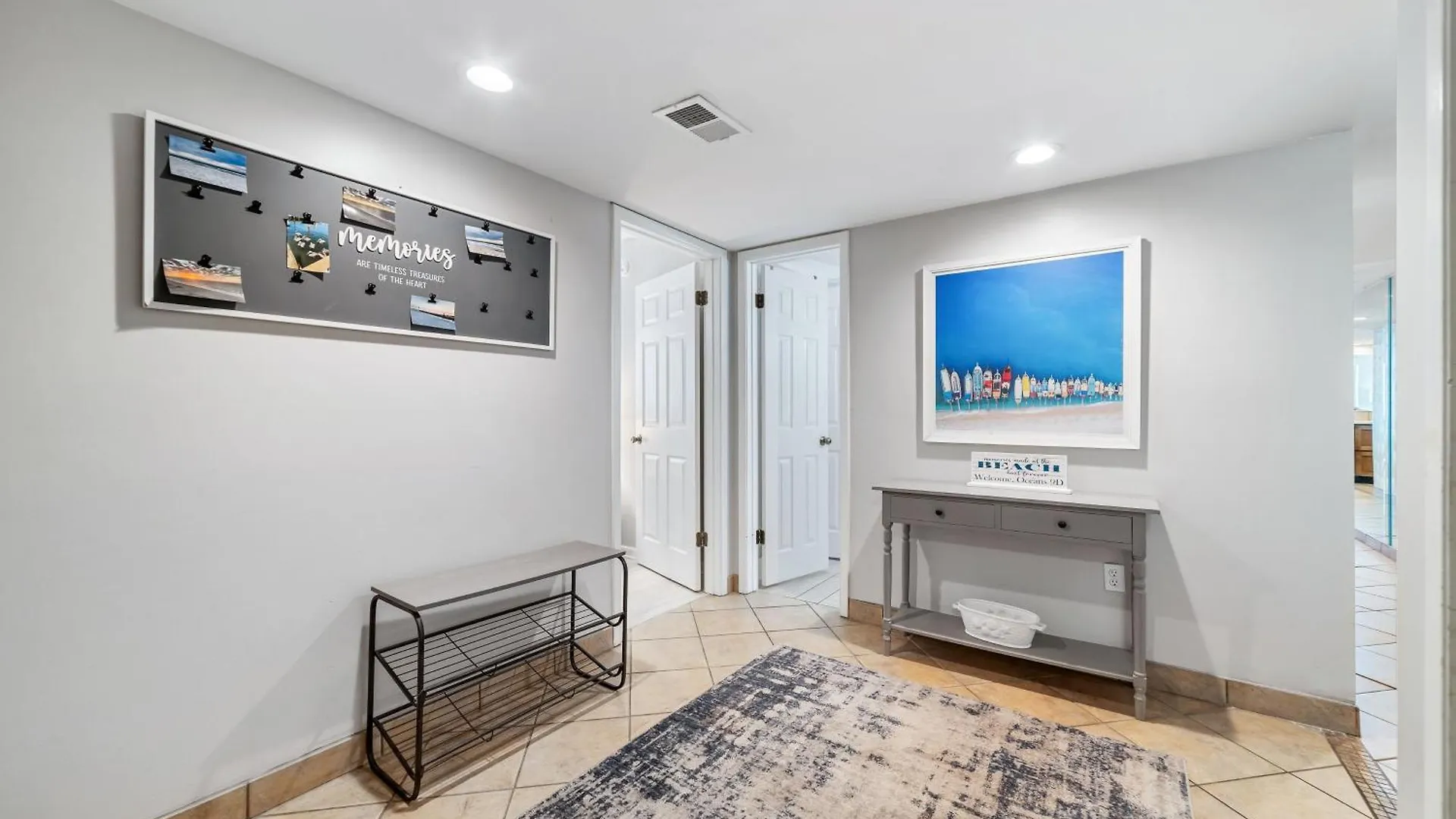 Penthouse October Oasis- Beachfront, Prime Location 3br 2ba