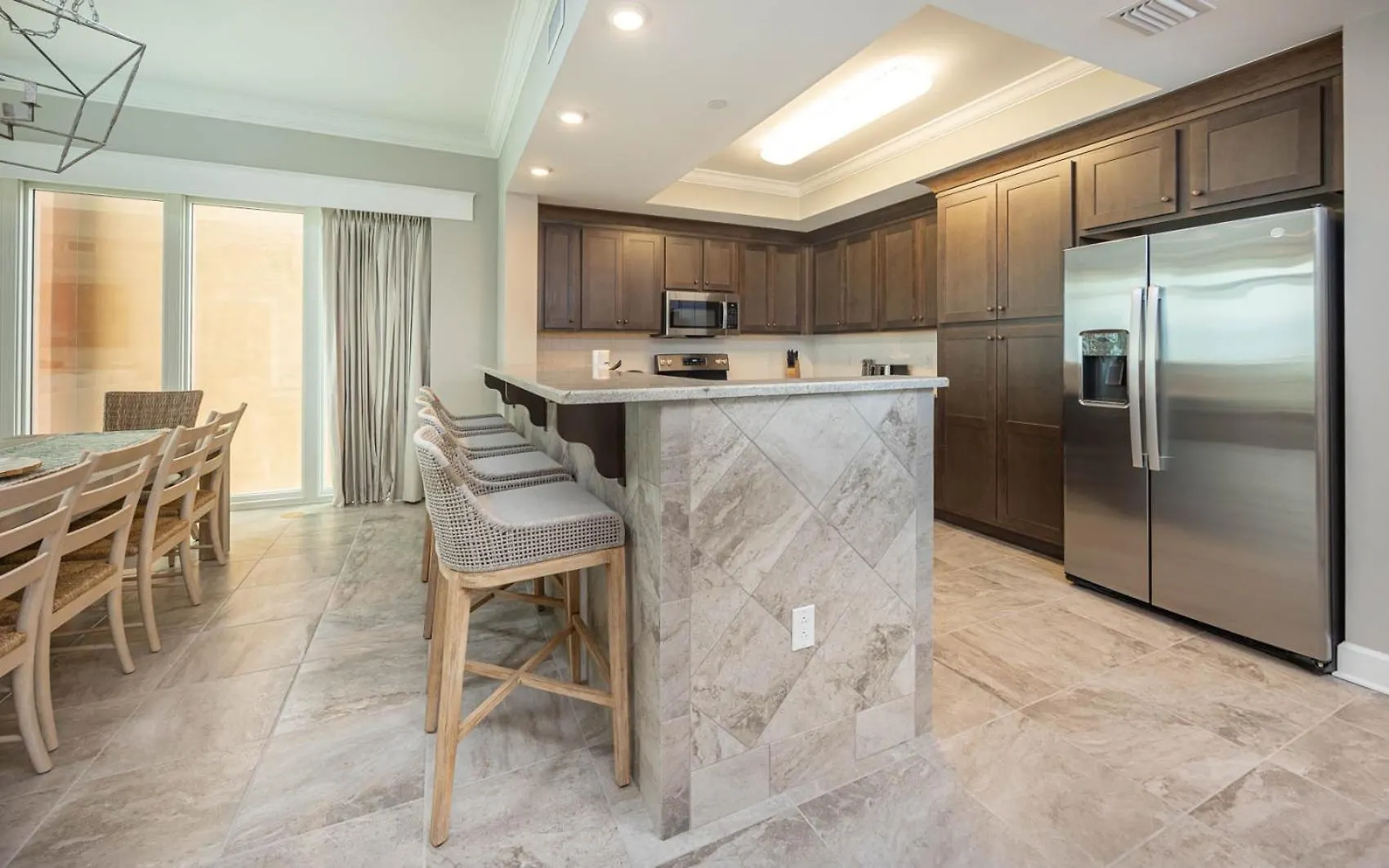 Phoenix Gulf Towers 1505