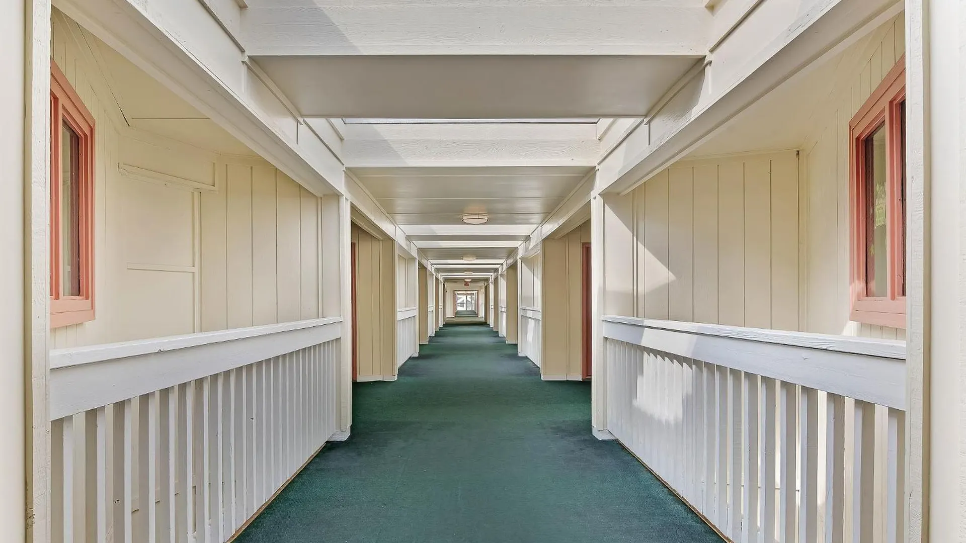Plantation East Iii *