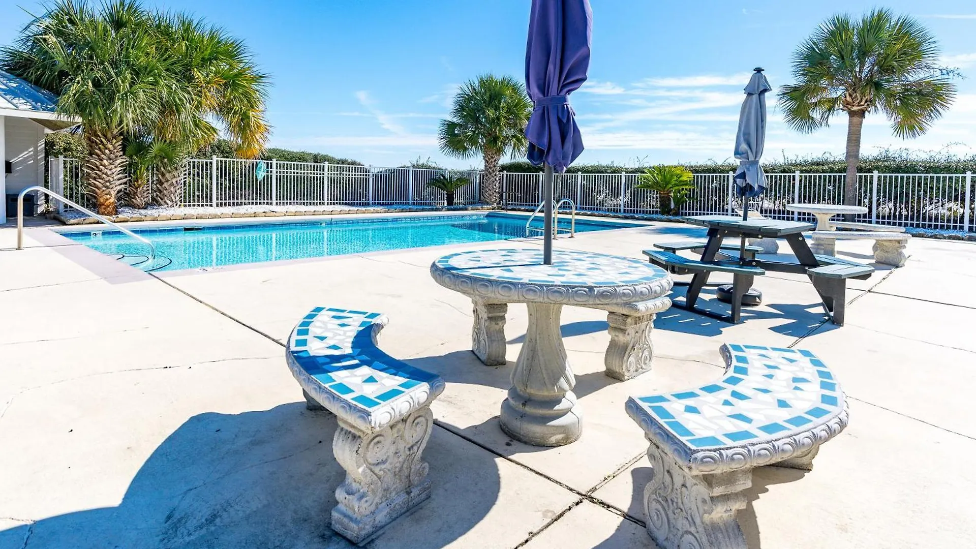 Apartment Plantation East Iii *