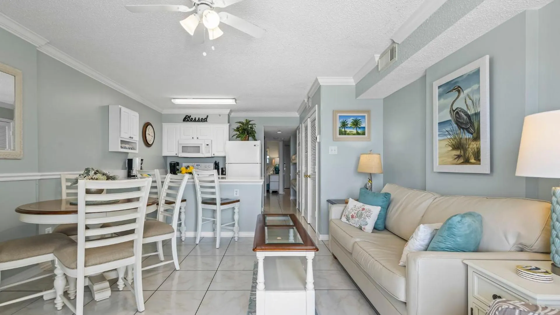 Royal Palms 704