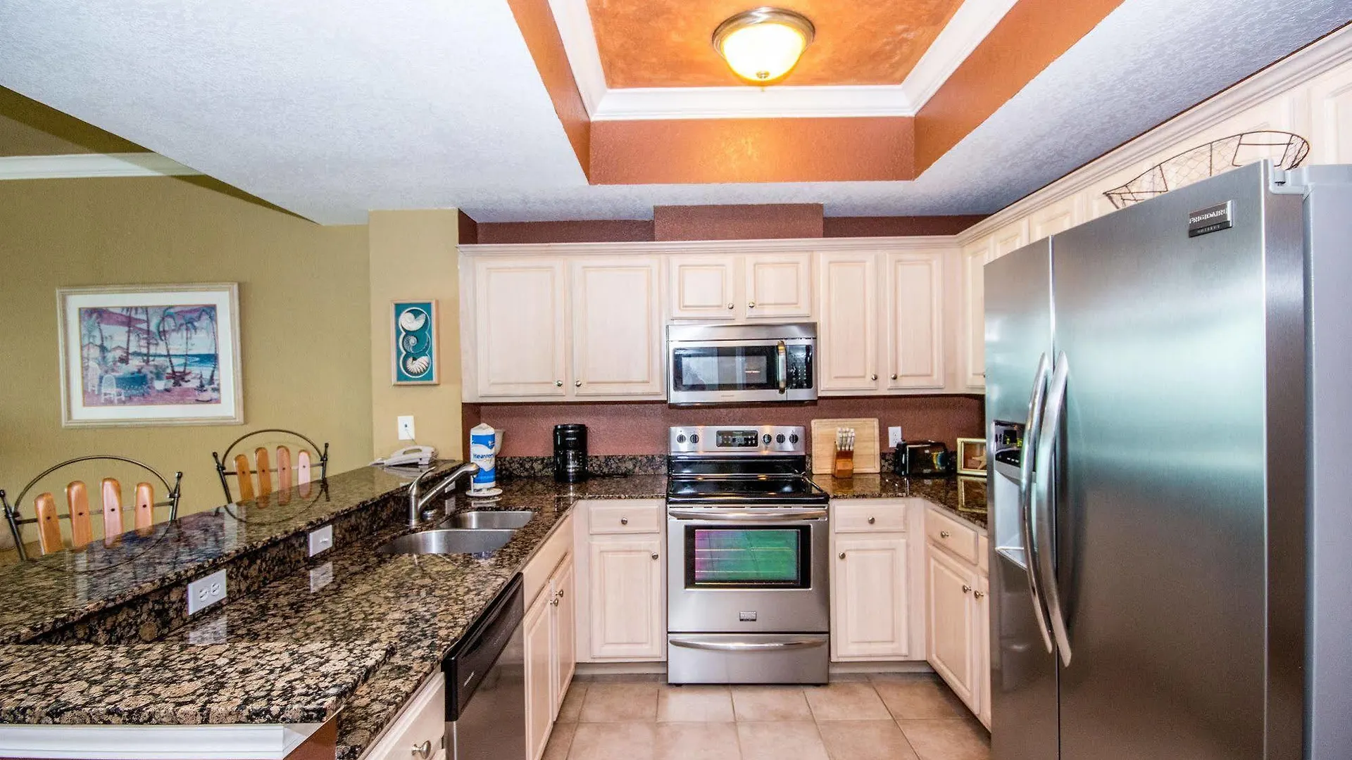 Aparthotel Crystal Shores West 202